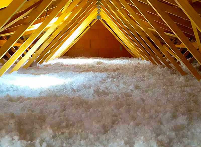 Isolation combles toiture - MEUCHE couverture dans le Val-d’Oise 95. Isolation combles : Combles perdus (isolation par soufflage) - Combles aménageables (isolation des rampants) en Île-de-France